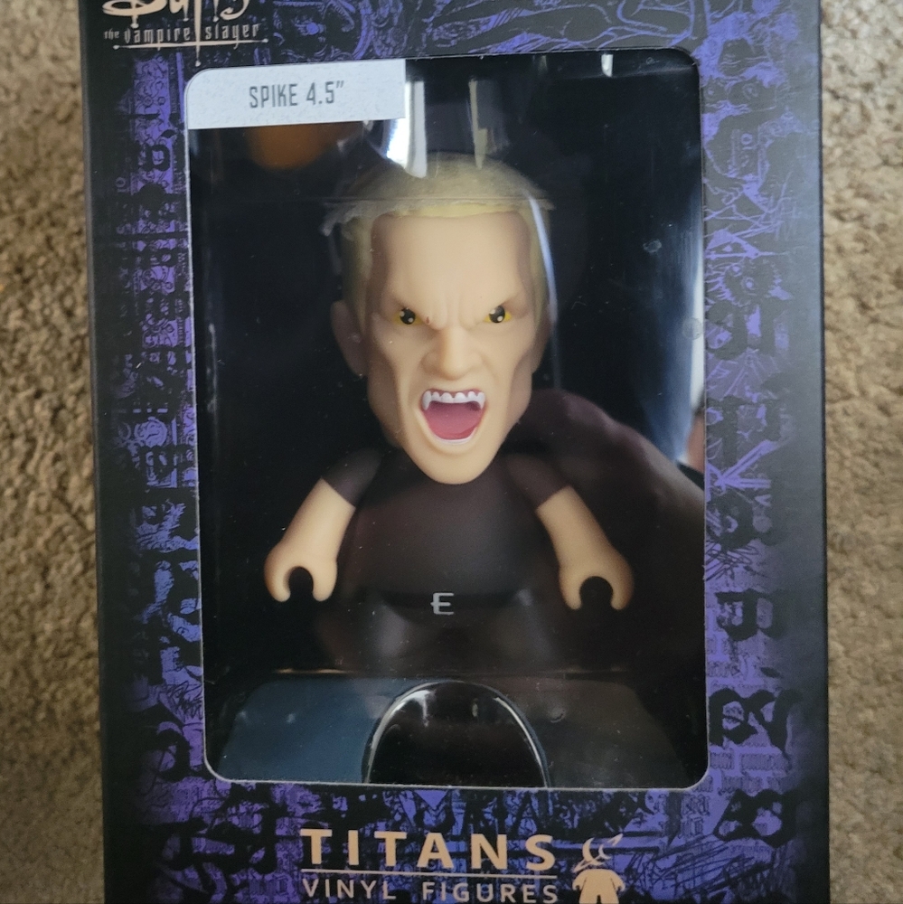 Buffy "Spike" vinyl figure